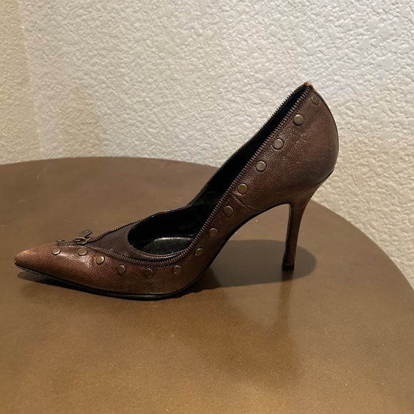 Vintage Gianni Versace Brown Metallic Leather Studded Pump